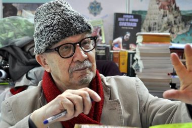 Yalçın Küçük hayatını kaybetti