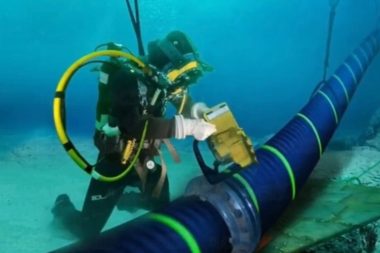 İran’dan kritik tehdit: Dünyanın internetini keseriz