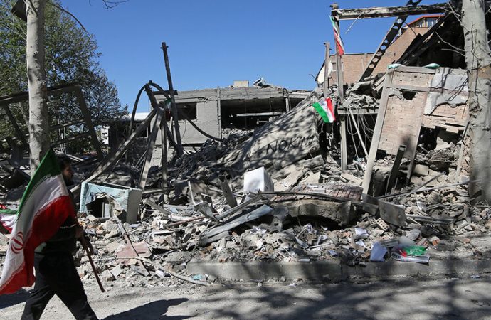 ‘Matematik Nobeli’ oradan çıkmıştı: Tahran’ın simge üniversitesi enkaza döndü