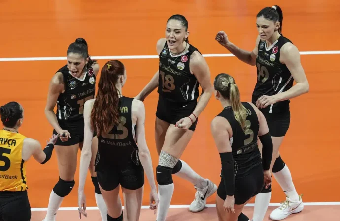 VakıfBank deplasmanda avantajı kaptı: Fenerbahçe Medicana’ya set vermedi!