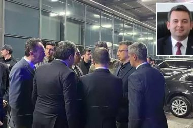 Makam aracı kaza yaptı: Bir kişi öldü, kaymakam ve şoförü yaralı