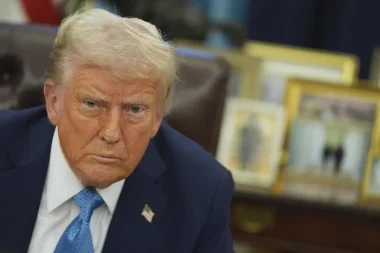 24 Demokrat Konge’de harekete geçti: Trump’ı azledelim
