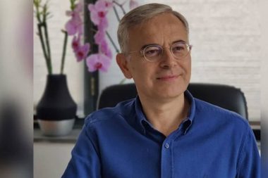 Barış Akademisyeni Aykut Çoban görevine iade edildi