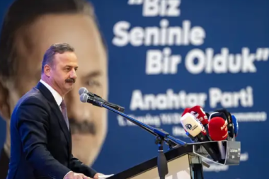 İYİ Parti genel başkan adayı Akalın Anahtar Parti’ye katılıyor