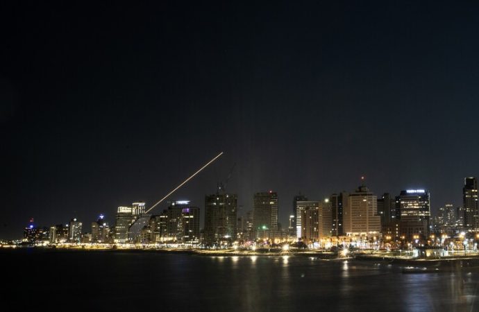 İsrail gazetesi: Kükreyen aslan miyavlayan kediye dönüştü