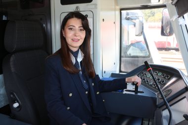 Diş teknisyeniydi, ‘hayallerinin peşinden koşup’ vatman oldu