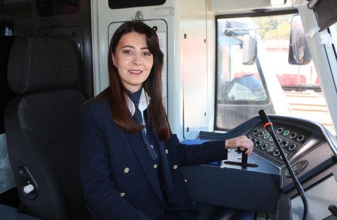 Diş teknisyeniydi, ‘hayallerinin peşinden koşup’ vatman oldu