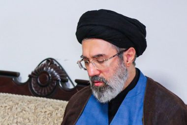 Hamaney: Hürmüz Boğazı’nın yönetimini yeni bir aşamaya taşıyacağız