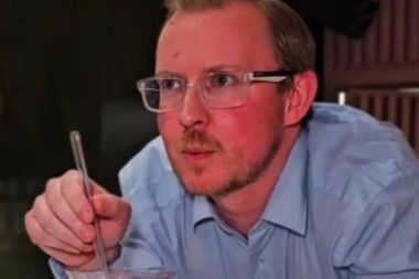 Alkolsüz bar müdürü alkollü yakalandı: Direksiyon başında baygın bulundu