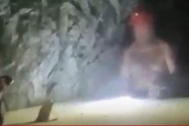 13 günlük kâbus: Yerin 300 metre altında suyun içinde bekledi