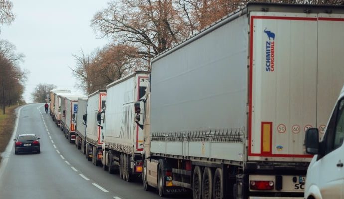 Bakan Bolat: Tır şoförlerinin Arap ülkelerinde transit vize sorununu çözdük