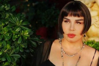 Albüme Sezen Aksu şarkısı aldı, anneanneyle de klip çekti