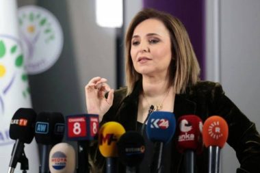 DEM Parti polemik diline geçti: Örgüt kendini feshetti, Ömer Bey’in haberi yok galiba