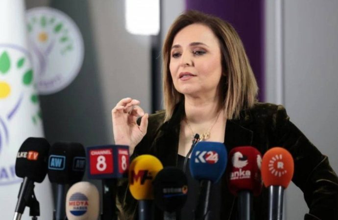 DEM Parti polemik diline geçti: Örgüt kendini feshetti, Ömer Bey’in haberi yok galiba