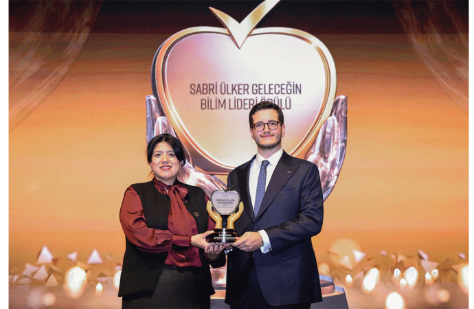 Ülker’in Geleceğin Bilim Lideri ödülü Şilili biyokimyacıya