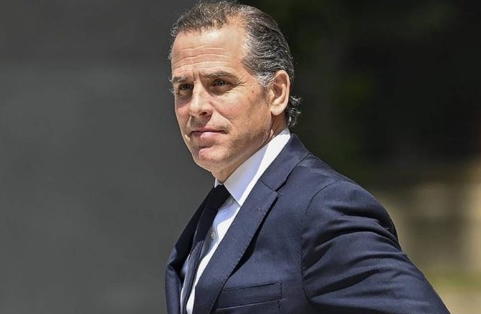 Şakayla karışık: Oğul Biden, Trump’ın oğluna kafes dövüşü önerdi