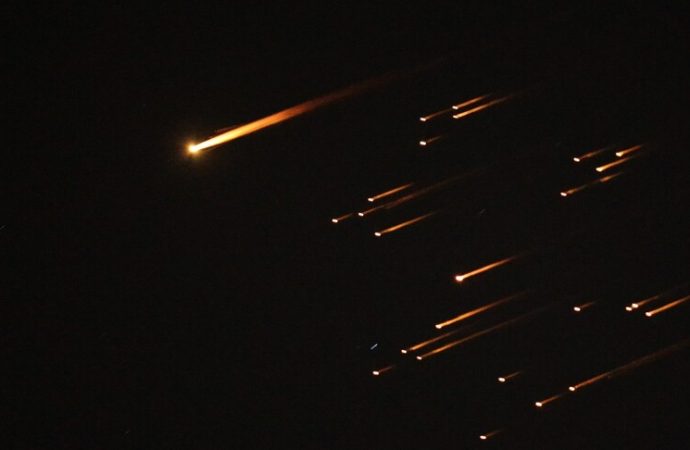 WSJ: İran’ın depolarında hala binlerce balistik füze var