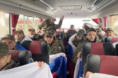 Rusya ve Ukrayna karşılıklı 175 esir askeri takas etti