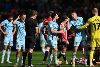 Hull City’i son beş dakikada yaktılar