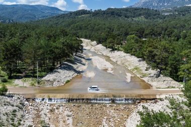 Olimpos Deresi yağışlar nedeniyle ‘faaliyetini bir ay uzattı’