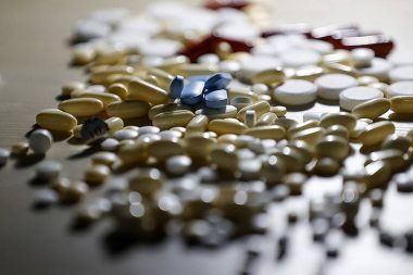 İstanbul’da sahte ilaç operasyonu: 1,5 milyon hap ele geçirildi