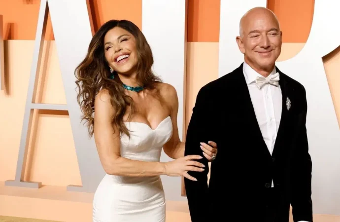 Jeff Bezos’un eşi sekizinci çocuk için hayıflandı: ‘Olsa, hemen yarın yapardım’