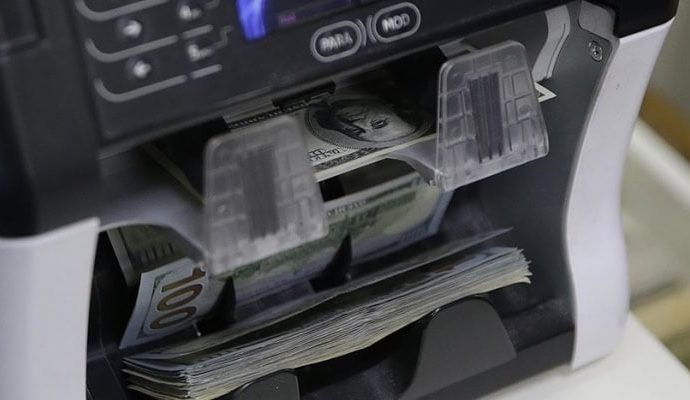 Cari işlemler hesabı 7,5 milyar dolar açık verdi