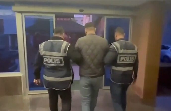 Adana merkezli 8 ilde “Bayğaralar” suç örgütüne yönelik operasyonda 287 şüpheli yakalandı