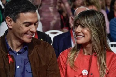 Başbakanın eşine ‘yolsuzluk’ suçlaması