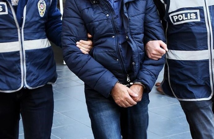 FETÖ’nün ‘TUS kampı’na operasyon: 17 doktor gözaltında