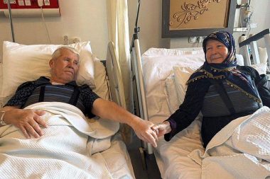 46. evlilik yıldönümünde birlikte bypas ameliyatı oldular