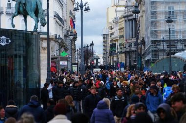 İspanya’dan 500 bin düzensiz göçmene oturma ve çalışma izni müjdesi