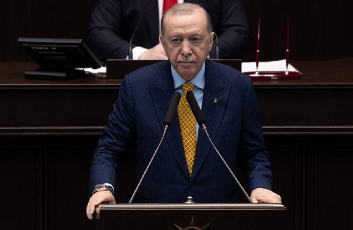 Erdoğan: ‘Muhalefet dışarıda vizyonsuz, içeride beceriksiz’