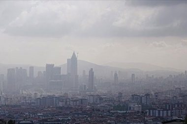İstanbul üç gün boyunca çöl tozu etkisinde: Uzmanlar uyardı