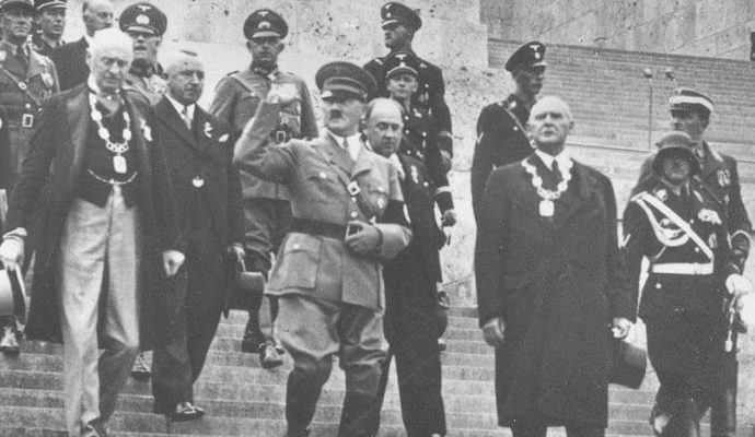 Almanlar soyağaçlarındaki Nazileri sorguluyor