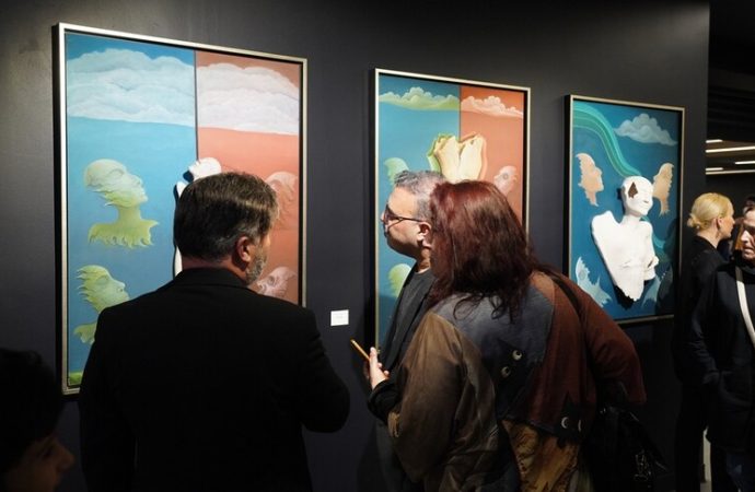 Devrim Erbil ve İsmet Yedikardeş, “Dostluk ve Barış” sergisinde buluştu