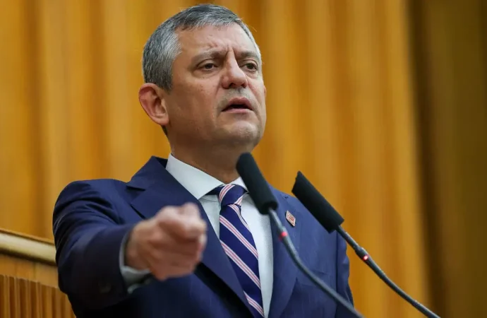 Özgür Özel: Okullardaki şiddet artık münferit olaylarla açıklanamaz