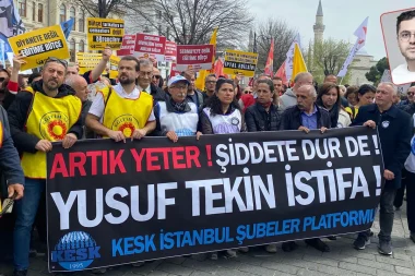 Eğitimciler sokağa indi, iki gün iş bıraktılar