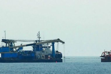 Karadeniz’de petrol tankeri vuruldu: Türk kaptan yaralandı