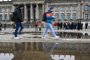 AB nüfusu yüzyılı yüzde 11,7 eksilerek bitirecek