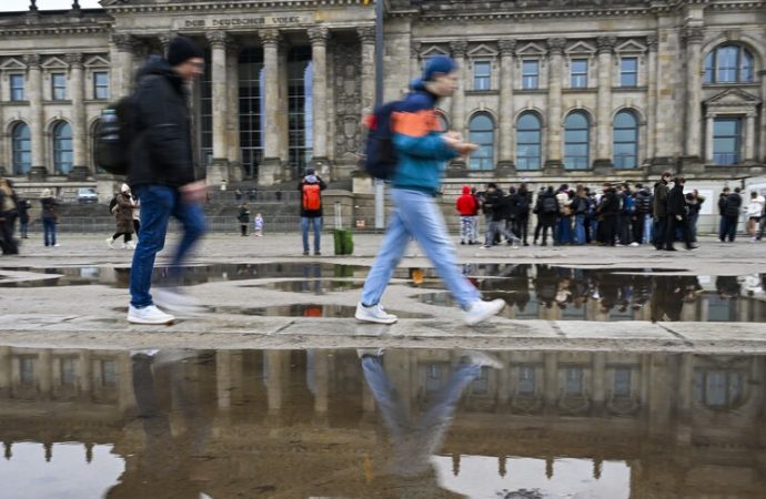 AB nüfusu yüzyılı yüzde 11,7 eksilerek bitirecek