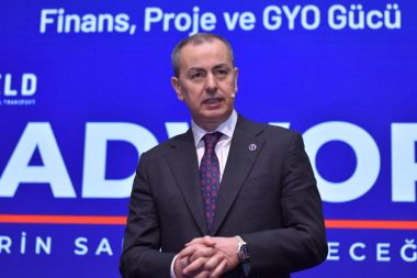 İş Bankası Genel Müdürü: Enflasyonla mücadele programına ara vermeliyiz