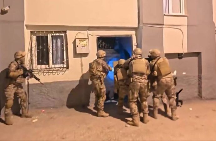 Bayğaralar operasyonunda gözaltına alınanlardan 5’i çocuk, 221 kişi tutuklandı