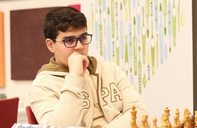 Satrançta büyük başarı: Yağız Kaan Erdoğmuş tarih yazdı