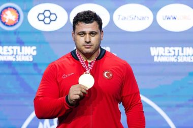 Rıza Kayaalp rekor için mindere çıkacak