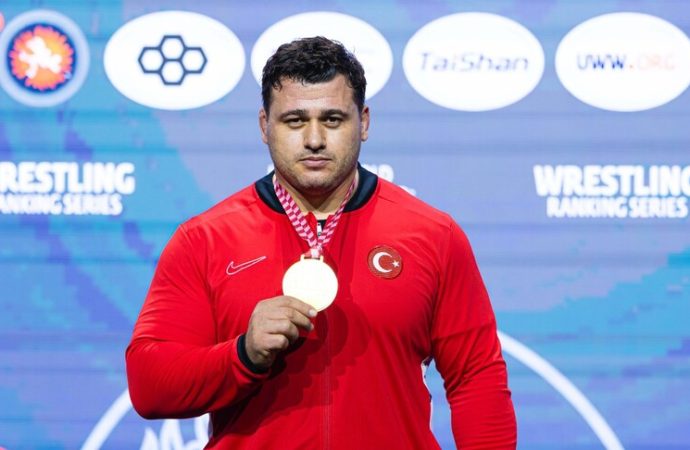 Rıza Kayaalp rekor için mindere çıkacak