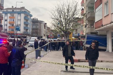 Yuh artık… ‘Kokoreç bitti’ diyen kokoreççiyi tüfekle vurdu