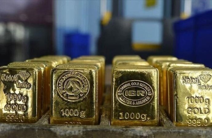 Altının kilogram fiyatı 6 milyon 965 bin liraya yükseldi