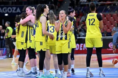 Fenerbahçe Opet, FIBA Kadınlar Avrupa Liginde finale yükseldi