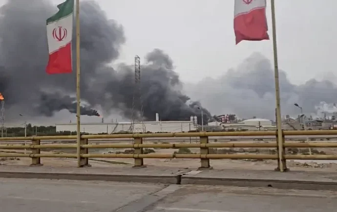 İsrail, İran ekonomisinin kalbini vurdu: Savaşta tehlikeli tırmanış